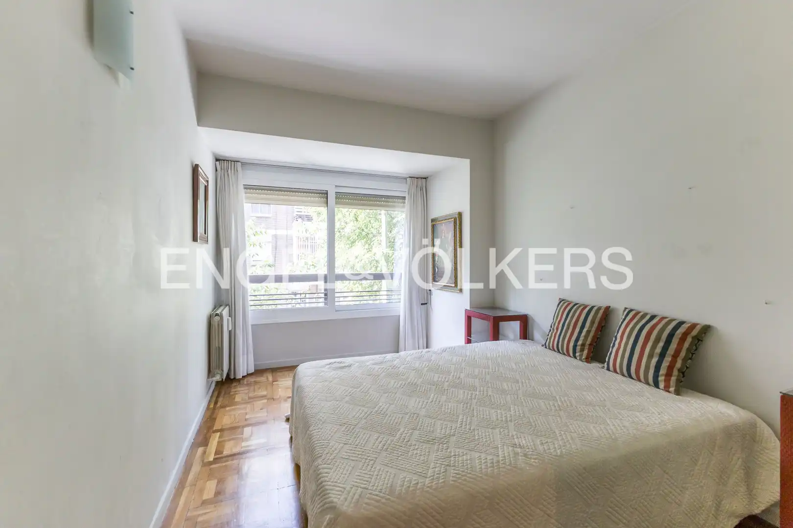 Bedroom of Flat for sale in Madrid  with Heating, Private garden and Parquet flooring