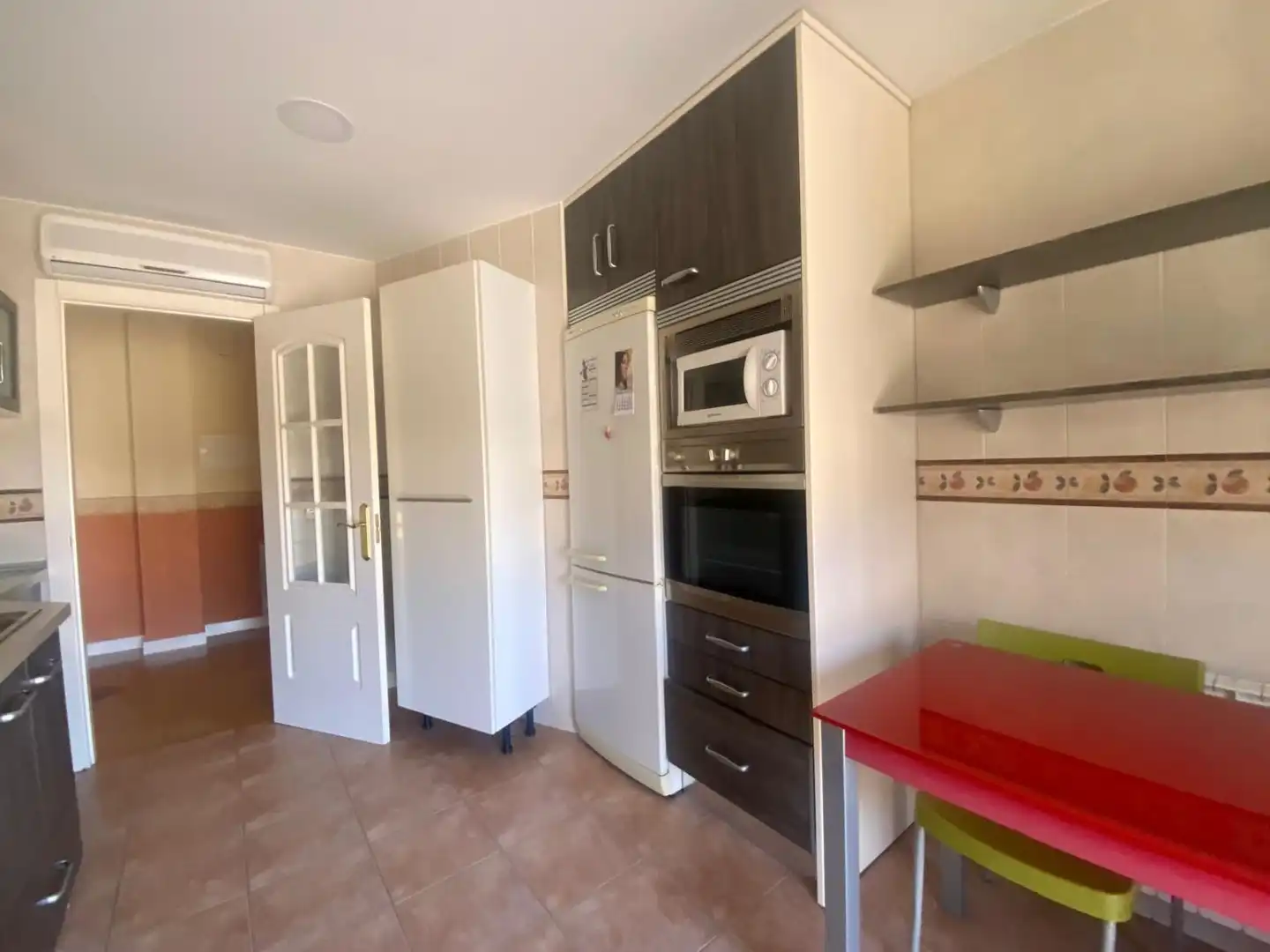 Cocina de Piso en venta en Valdepeñas con Aire acondicionado, Calefacción y Parquet
