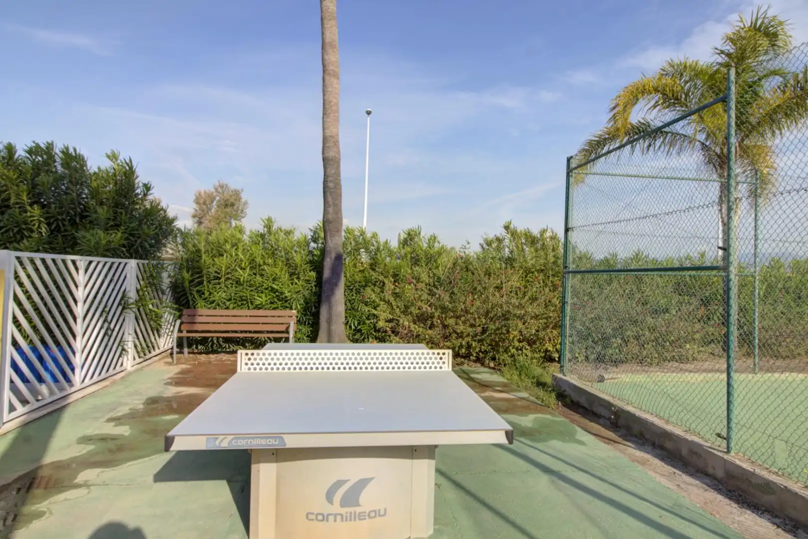 Terrassa de Casa adosada en venda en Sagunto / Sagunt amb Aire condicionat, Calefacció i Jardí privat