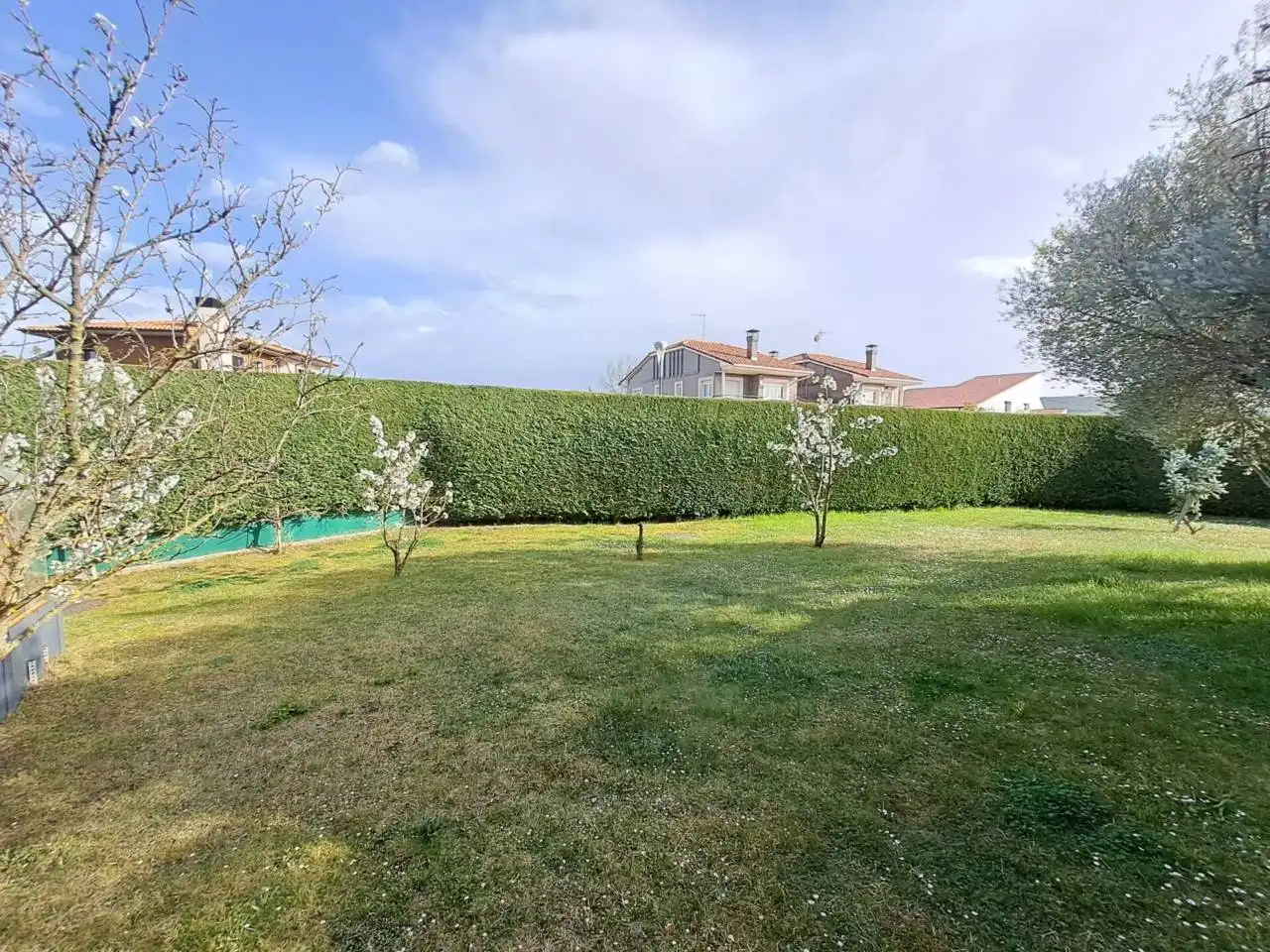 Casa adosada en venta en Castrillo del Val con Calefacción, Jardín privado y Parquet