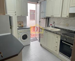 Kitchen of Flat to rent in Salamanca Capital  with Heating