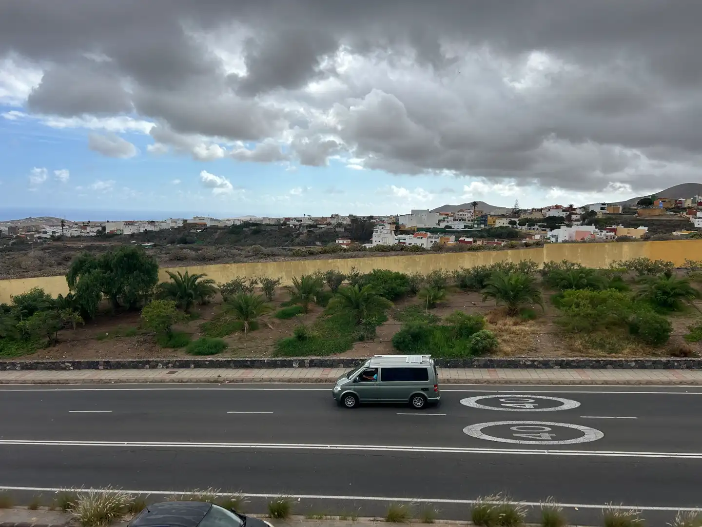Vista exterior de Dúplex en venta en Telde con Trastero, Horno y Lavadora