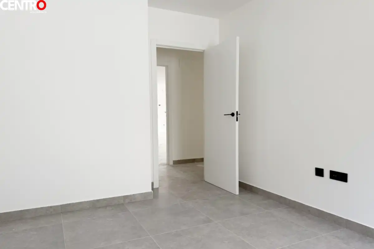 Piso en venta en La Zubia con Aire acondicionado, Calefacción y Jardín privado