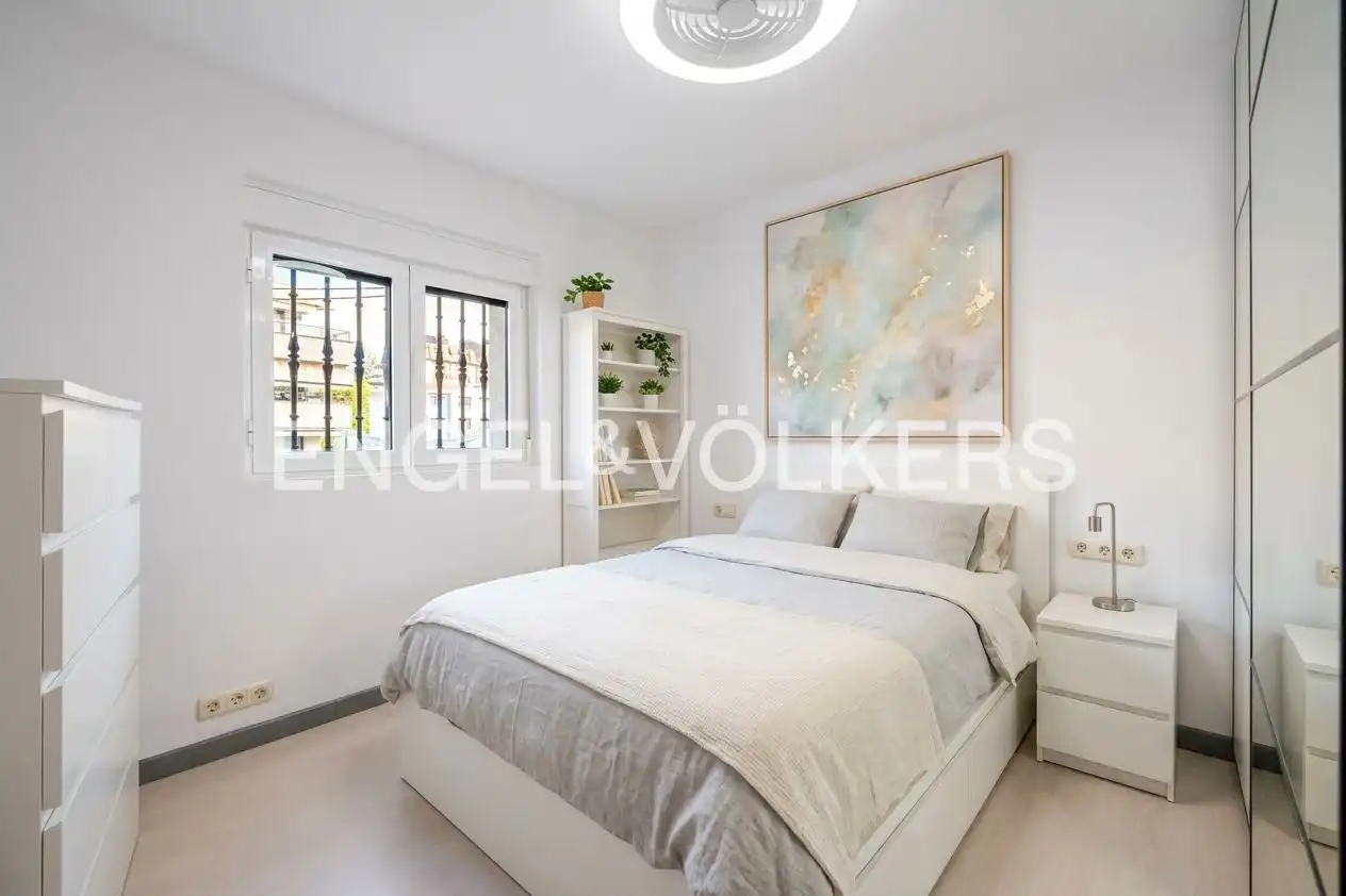 Flat with garden for sale in Zubiaurre Pasealekua, imagen 18