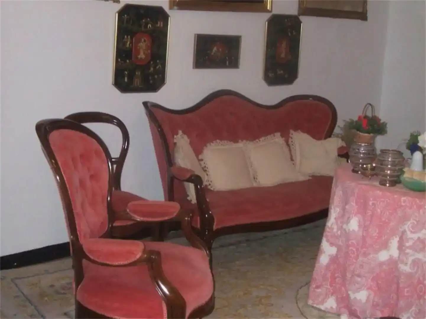 Sala d'estar de Casa adosada en venda en Carmona, Sevilla