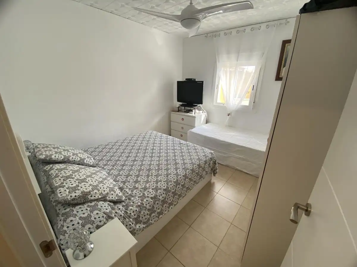 Dormitori de Casa o xalet en venda en Alcanar amb Aire condicionat, Calefacció i Jardí privat