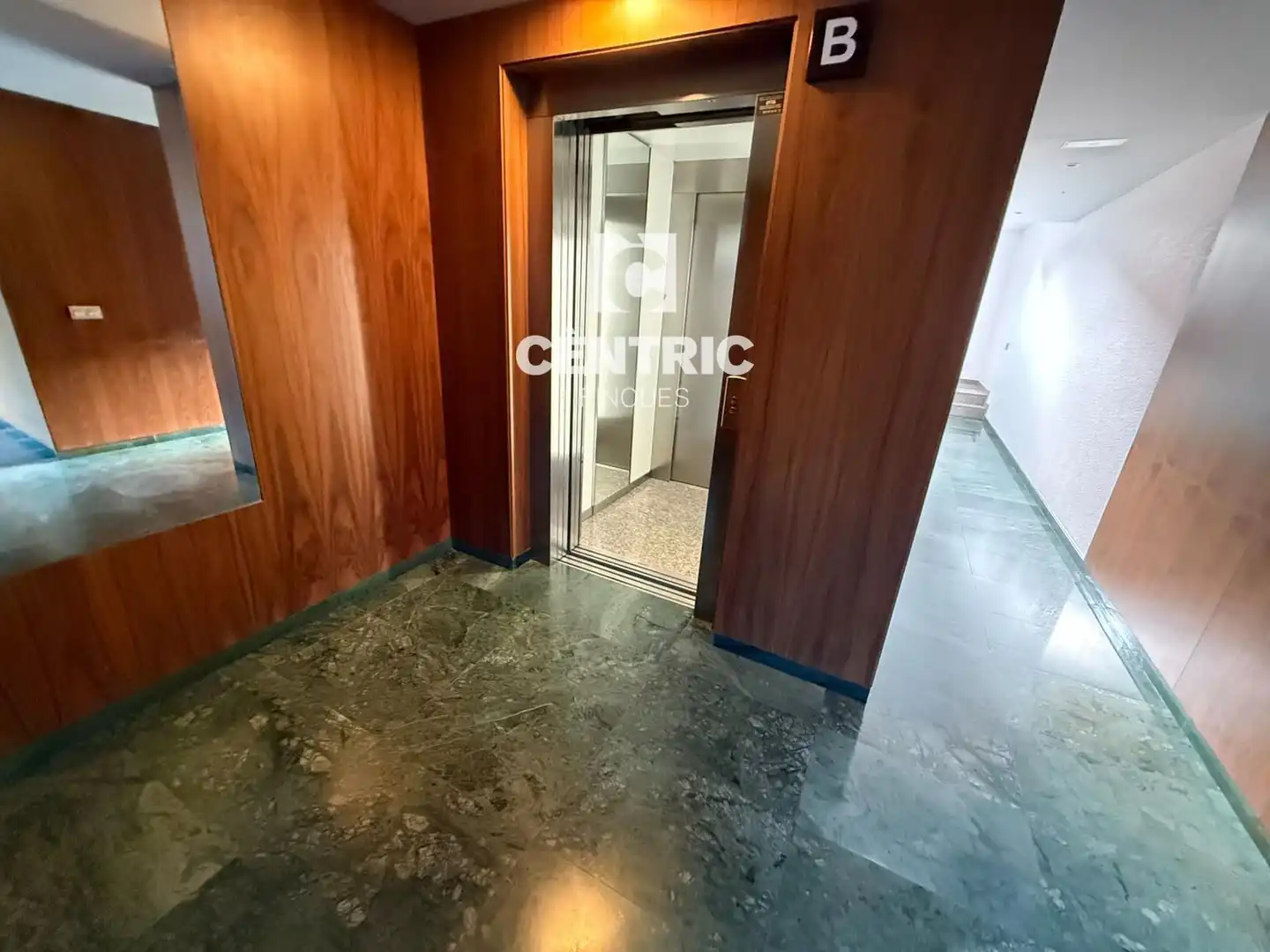 Büro zur Miete in Centre