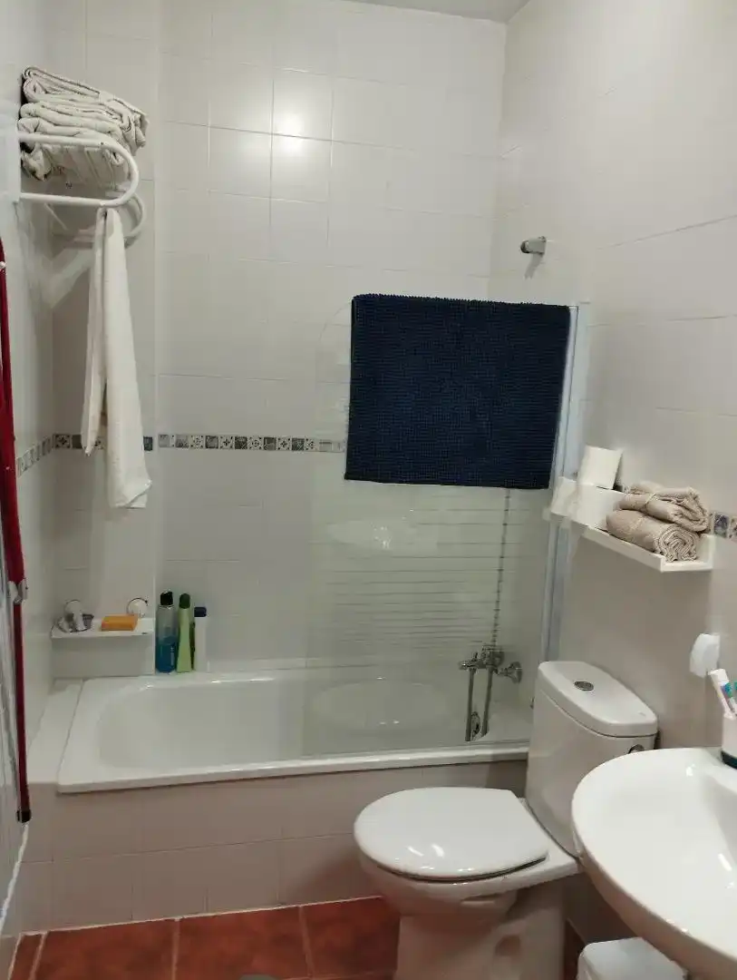 Bathroom of Flat for rent in Benaocaz  with Furnished, Oven and Microwave