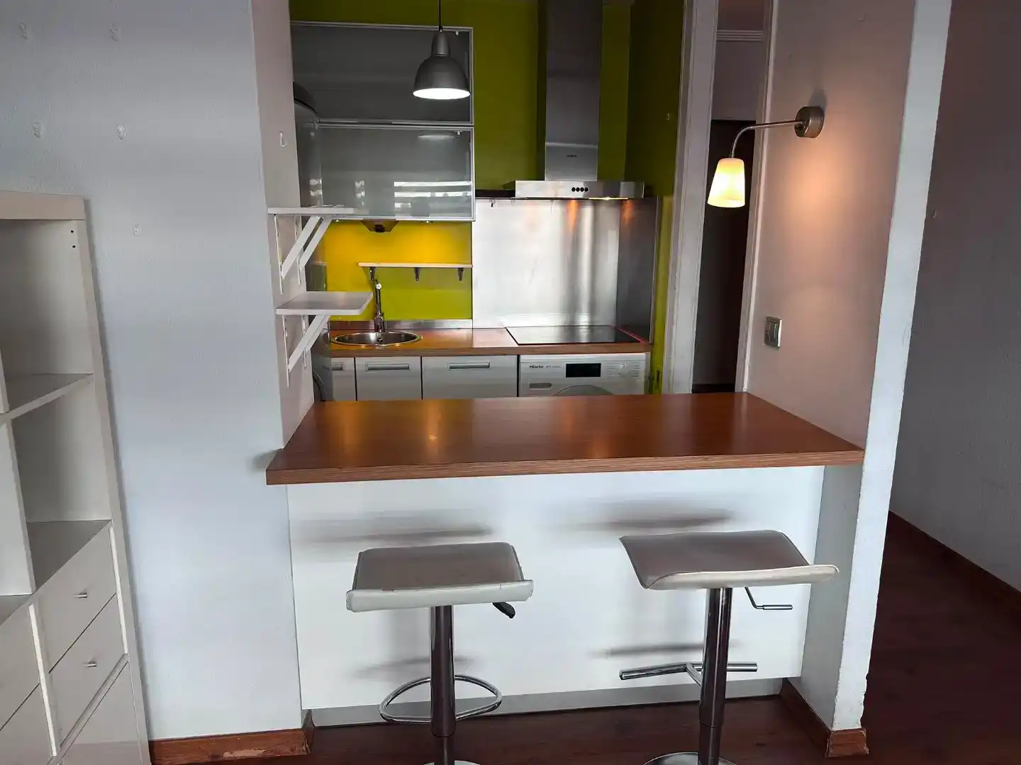 Cuina de Apartament en venda en Vigo  amb Jardí privat, Parquet i Traster