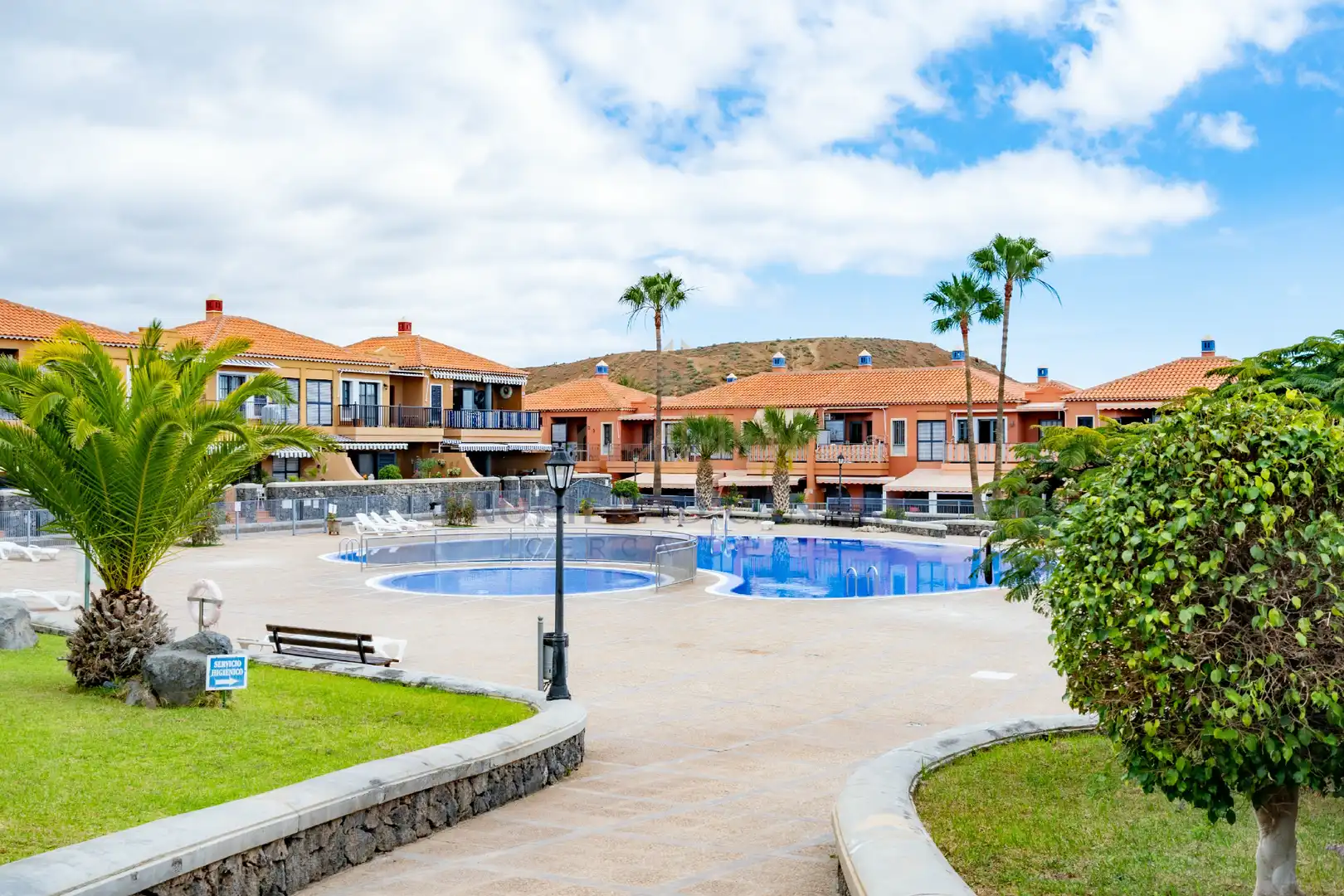 Exterior view of Flat for sale in Arona  with Air Conditioner, Terrace and Furnished