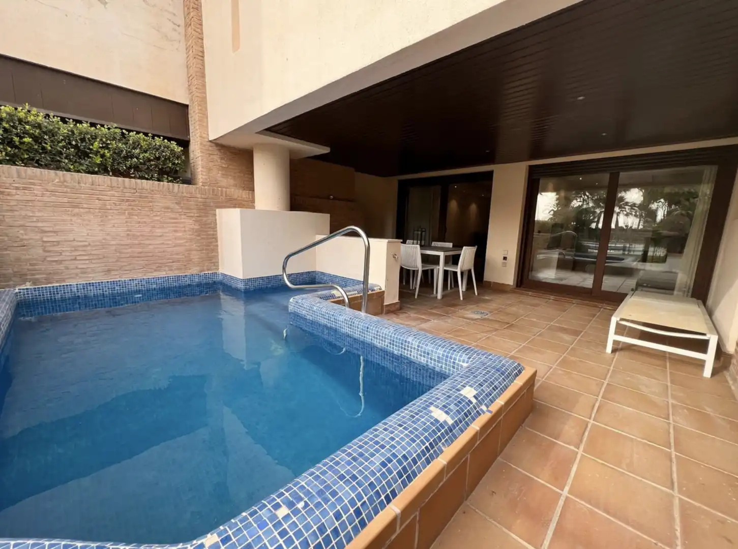 Piscina de Planta baixa en venda en Estepona amb Aire condicionat, Terrassa i Traster