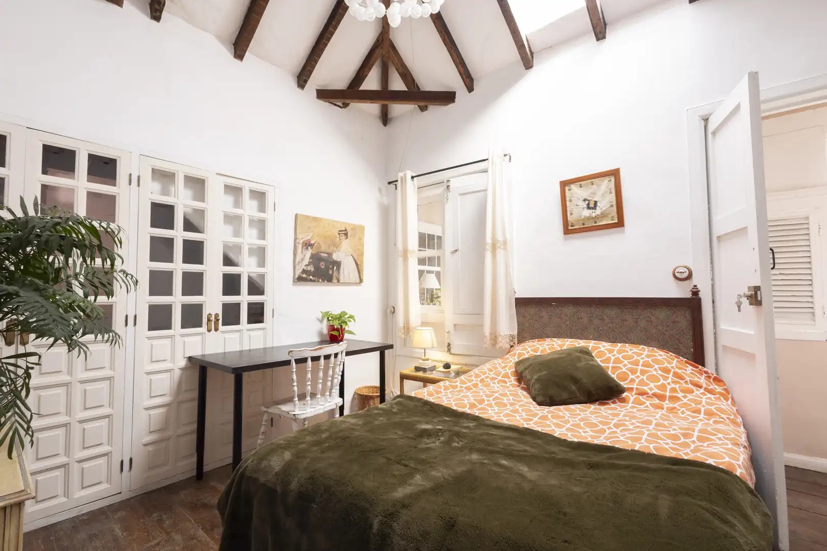 Dormitori de Casa o xalet en venda en Los Realejos amb Jardí privat, Terrassa i Traster