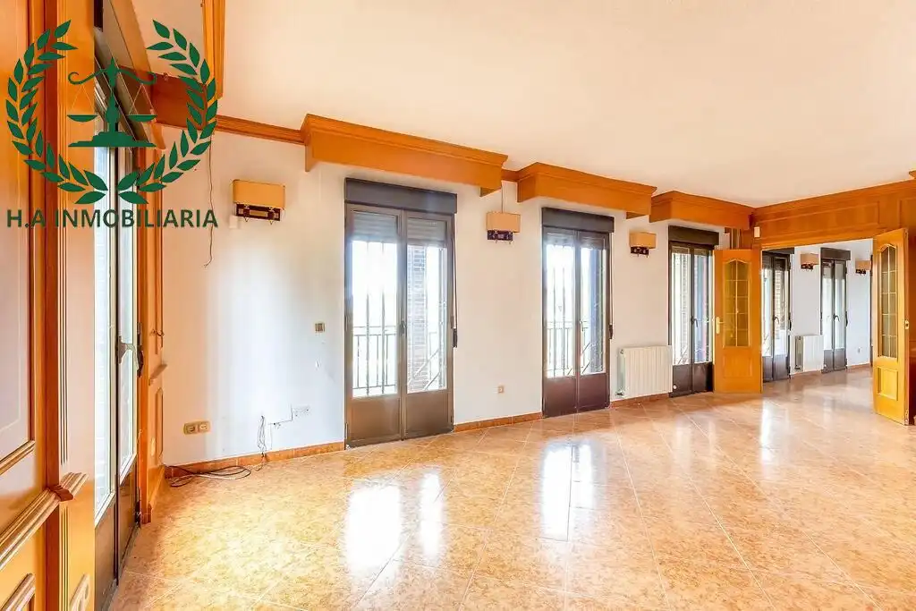 Houses for sale in Pedrezuela  with Air Conditioner, Heating and Terrace