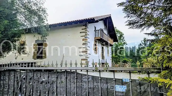 Vista exterior de Casa o chalet en venta en Laudio / Llodio con Jardín privado