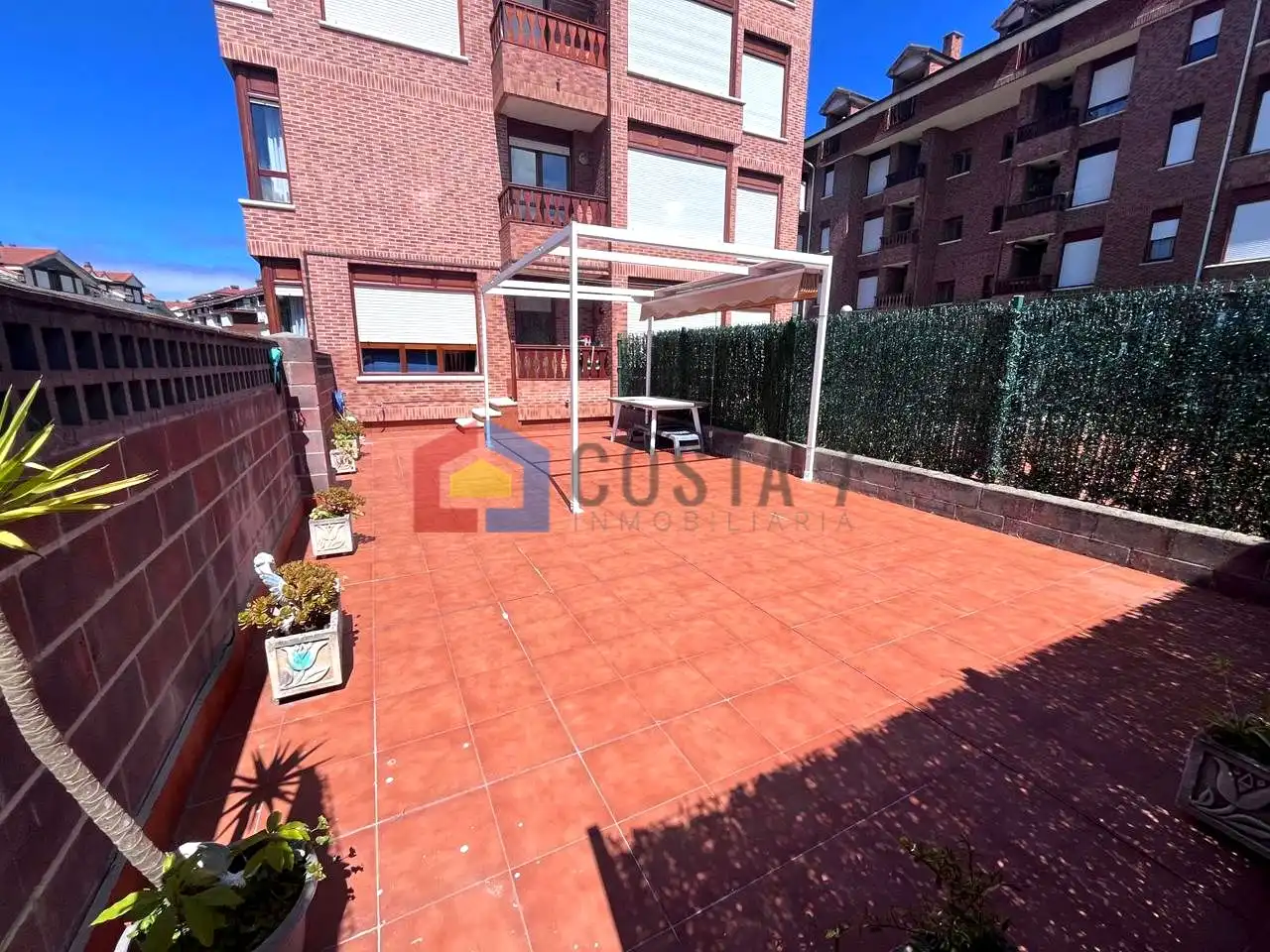 Terraza de Planta baja en venta en Noja con Calefacción y Terraza