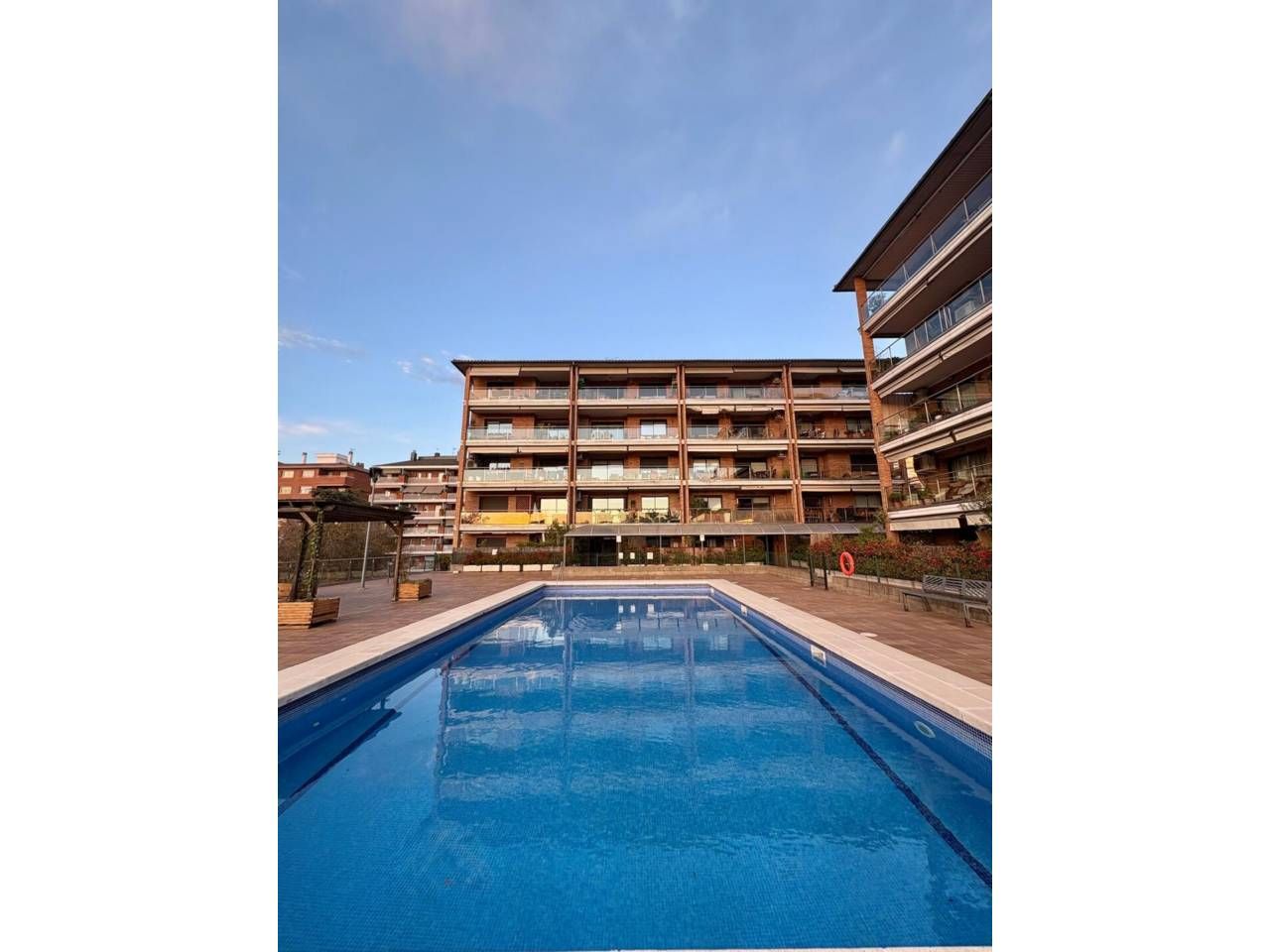 Swimming pool of Flat for sale in Sant Cugat del Vallès  with Air Conditioner, Heating and Parquet flooring