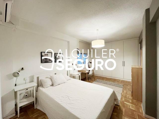 Piso en Alquiler en del Aviador Zorita en Cuatro Caminos - Azca