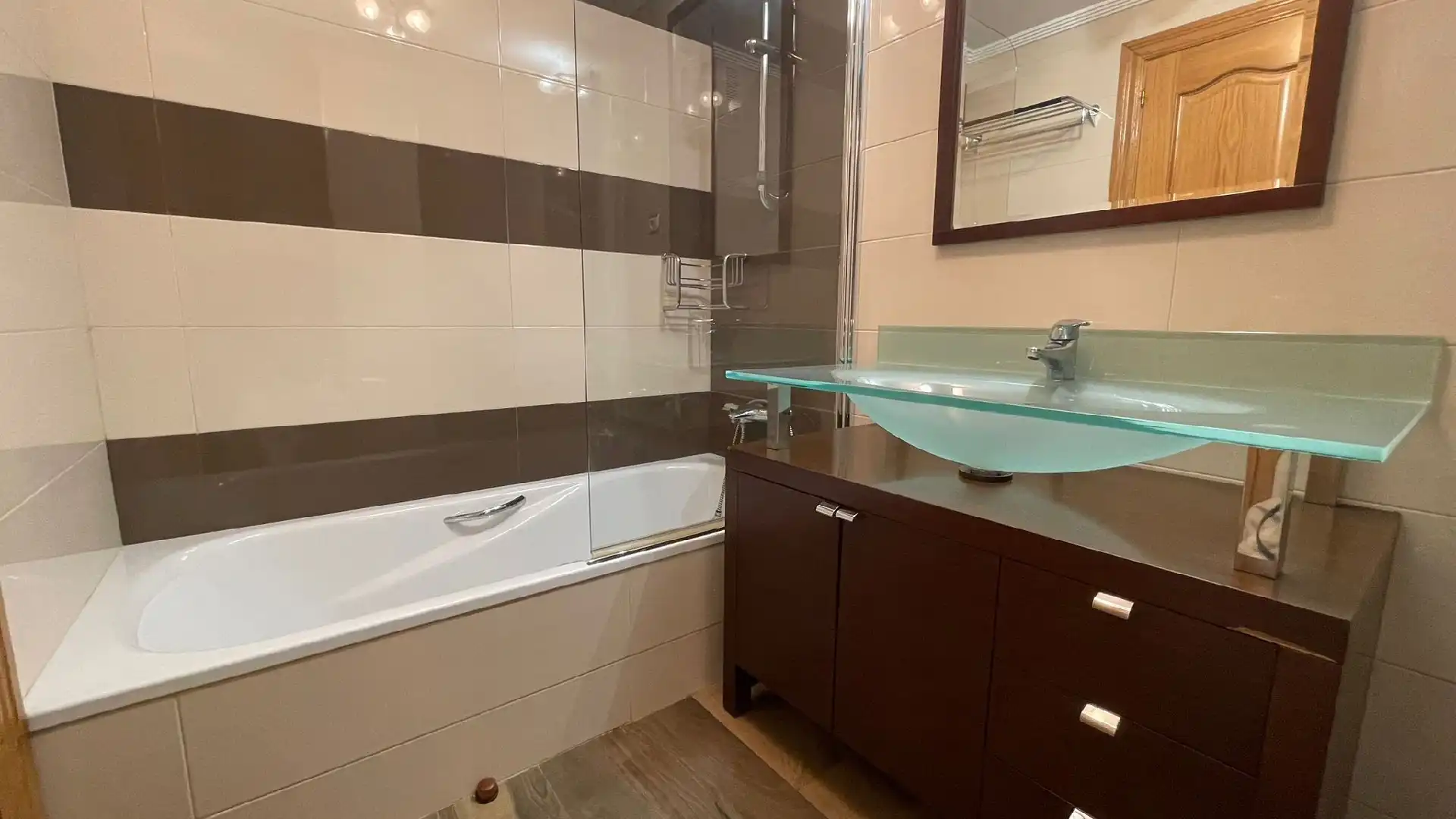 Badezimmer von Wohnung zur Miete in Palencia mit Heizung und Möbliert