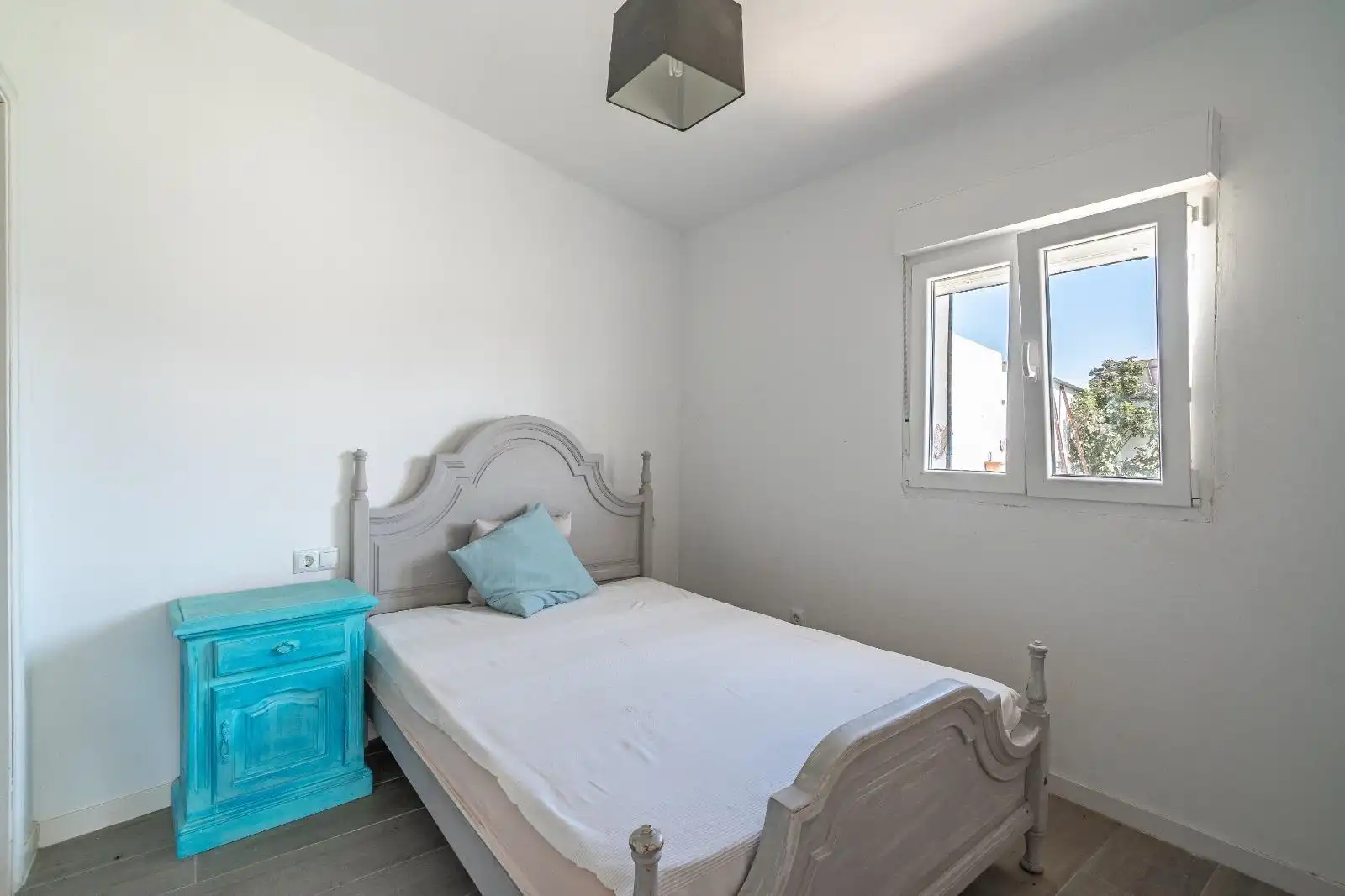 Dormitori de Casa o xalet en venda en Tarifa amb Calefacció, Jardí privat i Terrassa