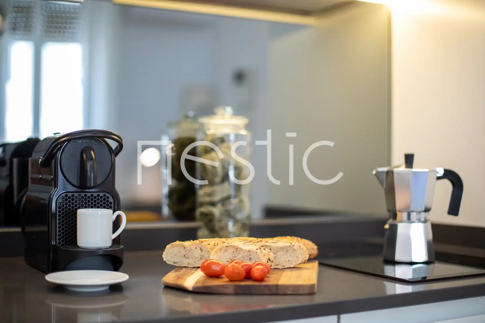 Cocina de Apartamento de alquiler en Madrid con Aire acondicionado, Calefacción y Amueblado