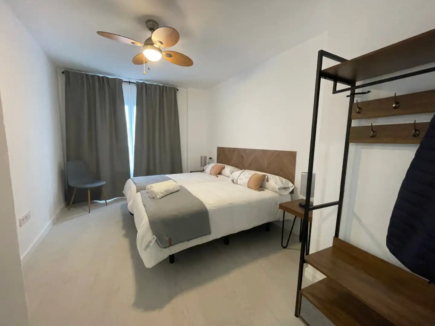 Bedroom of Flat for rent in El Puerto de Santa María