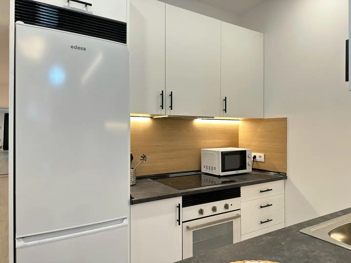 Kitchen of Flat for rent in Madrid  with Heating, Furnished and Washing machine