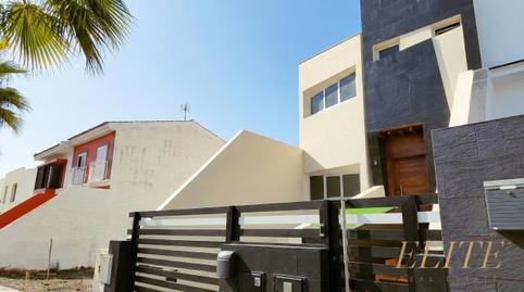 Foto 3 de Casa adosada en venda a Calle Borraja, 8, Vecindario - El Doctoral - Cruce de Sardina, Las Palmas