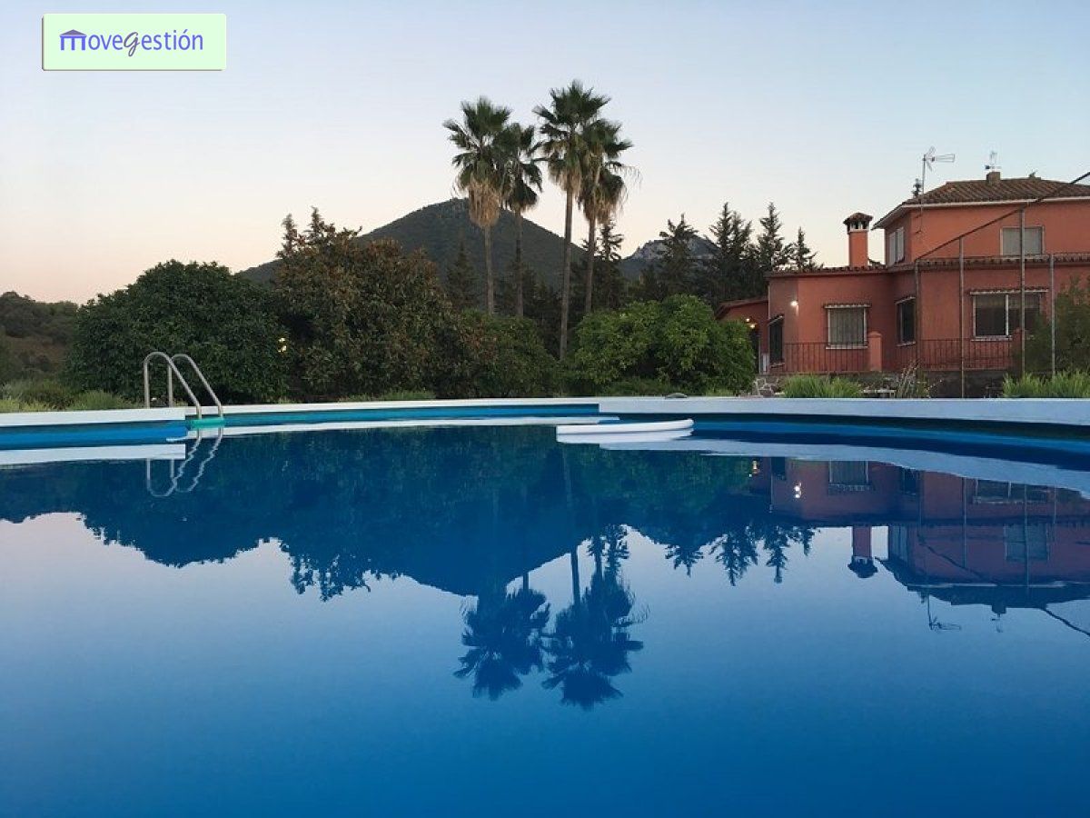 Swimming pool of House or chalet for sale in El Bosque  with Private garden, Terrace and Storage room