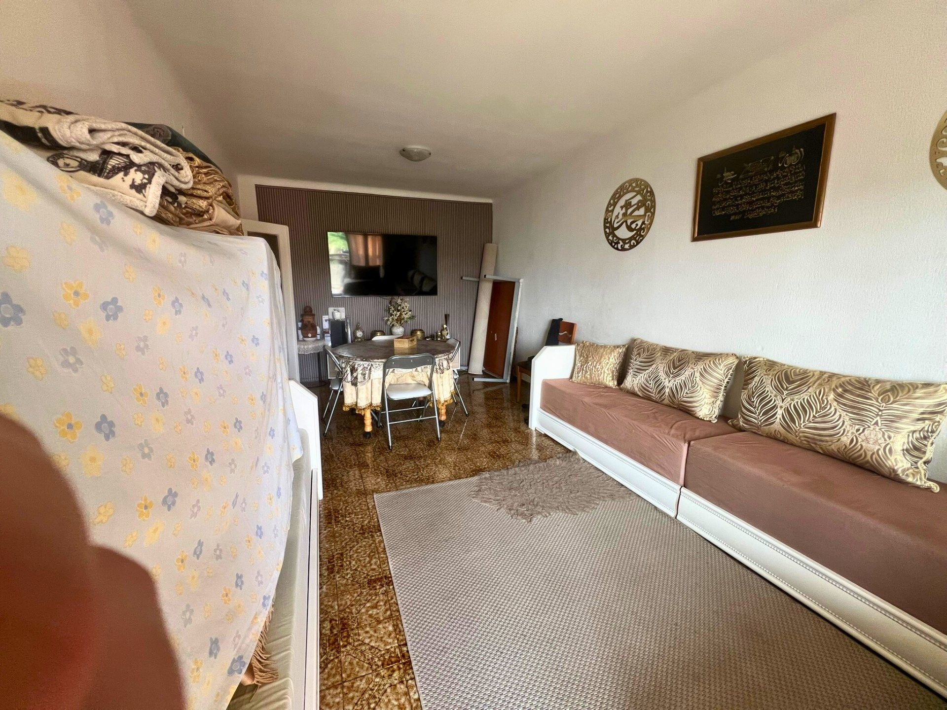 Sala d'estar de Pis en venda en Girona Capital amb Terrassa i Balcó