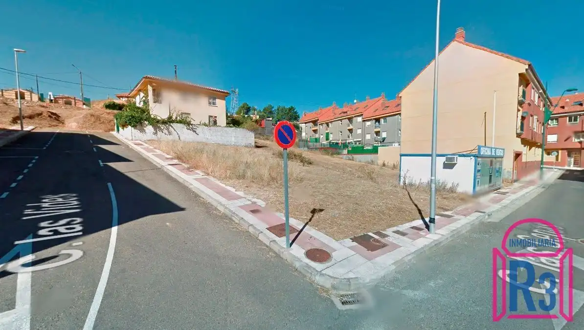 Terreni e lotti in vendita a Trobajo del Camino