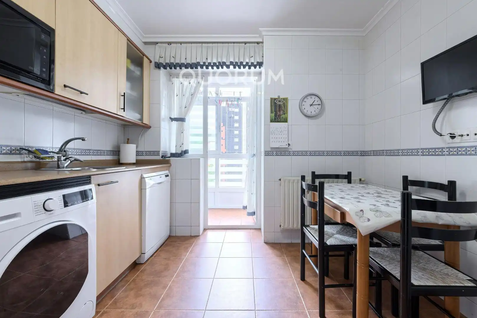 Cocina de Piso en venta en Barakaldo  con Calefacción, Jardín privado y Trastero