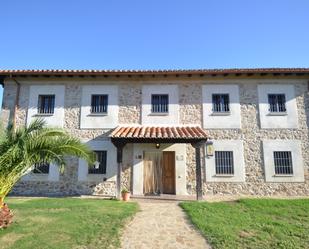 Vista exterior de Finca rústica en venda en Oliva de Plasencia amb Aire condicionat, Calefacció i Moblat