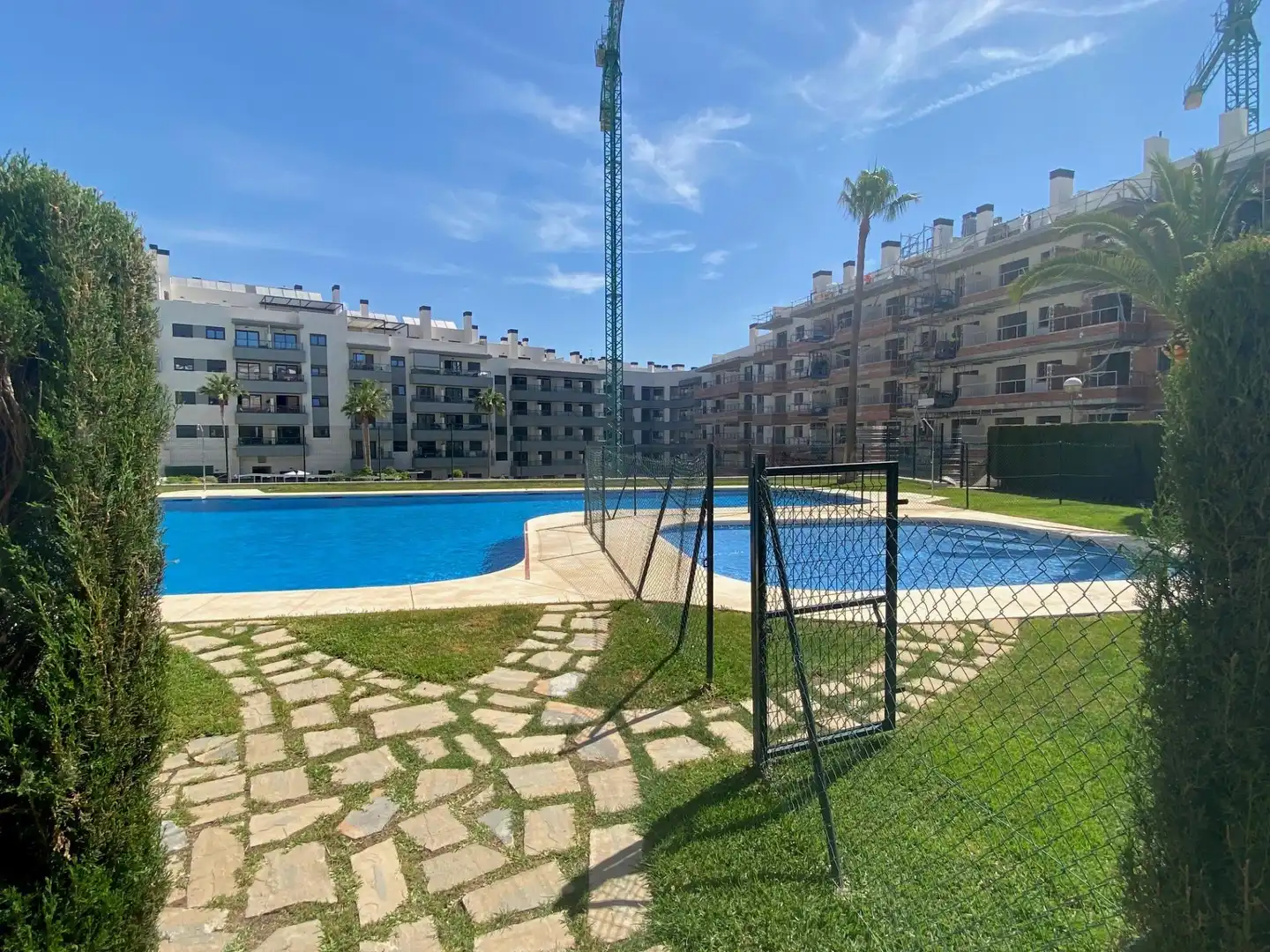 Piscina de Pis en venda en Mijas amb Jardí privat, Terrassa i Piscina comunitària