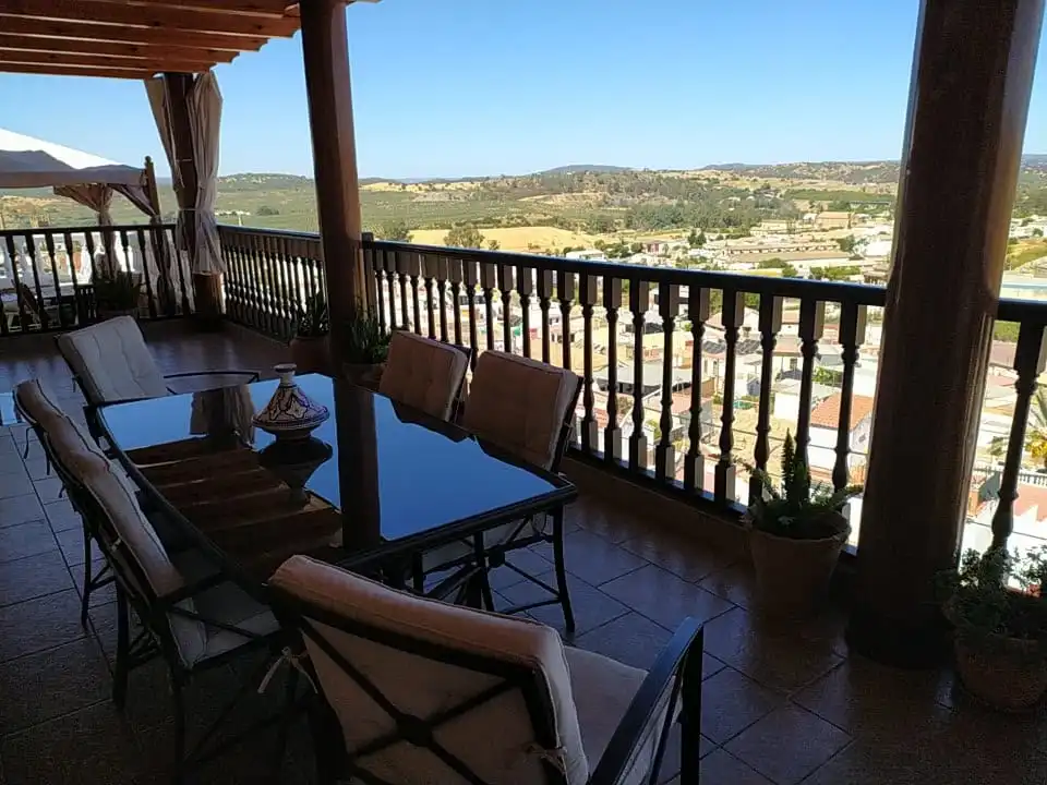 Terrassa de Casa o xalet en venda en Villanueva del Río y Minas amb Aire condicionat, Jardí privat i Terrassa