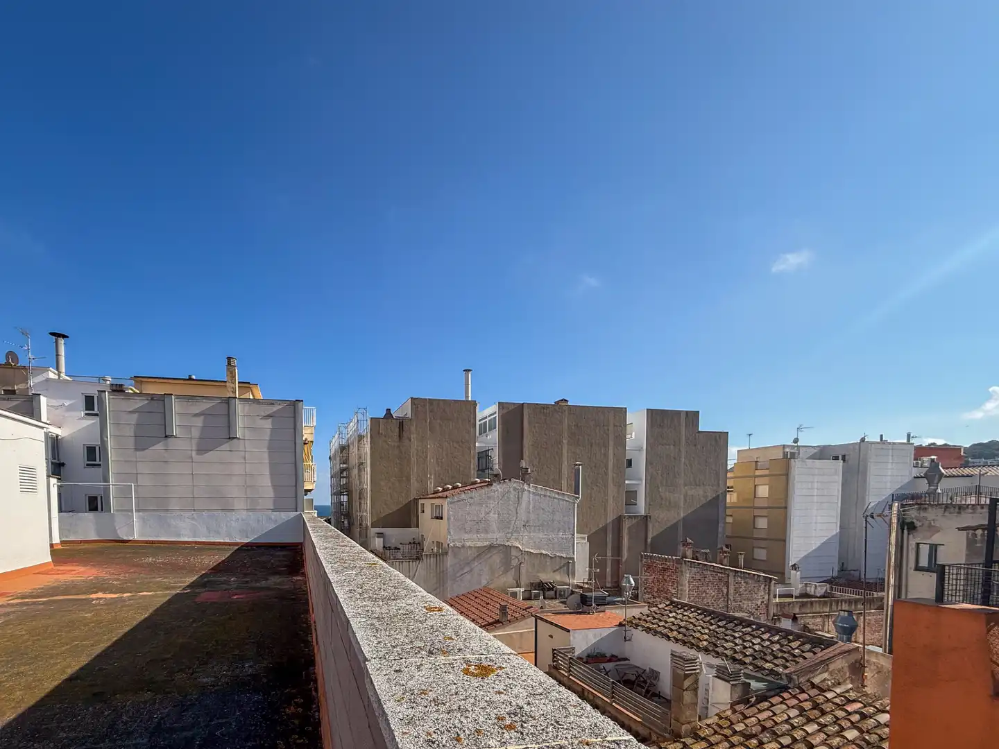 Exterior view of Attic for sale in Sant Feliu de Guíxols  with Air Conditioner, Heating and Terrace