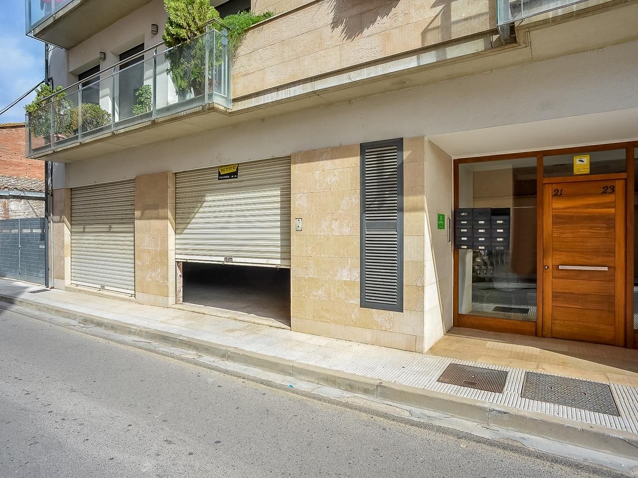 Außenansicht von Geschaftsraum zum verkauf in La Bisbal d'Empordà mit Klimaanlage