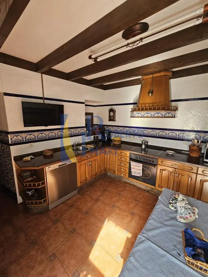 Cocina de Casa o chalet en venta en Cubillas de los Oteros con Calefacción, Jardín privado y Piscina