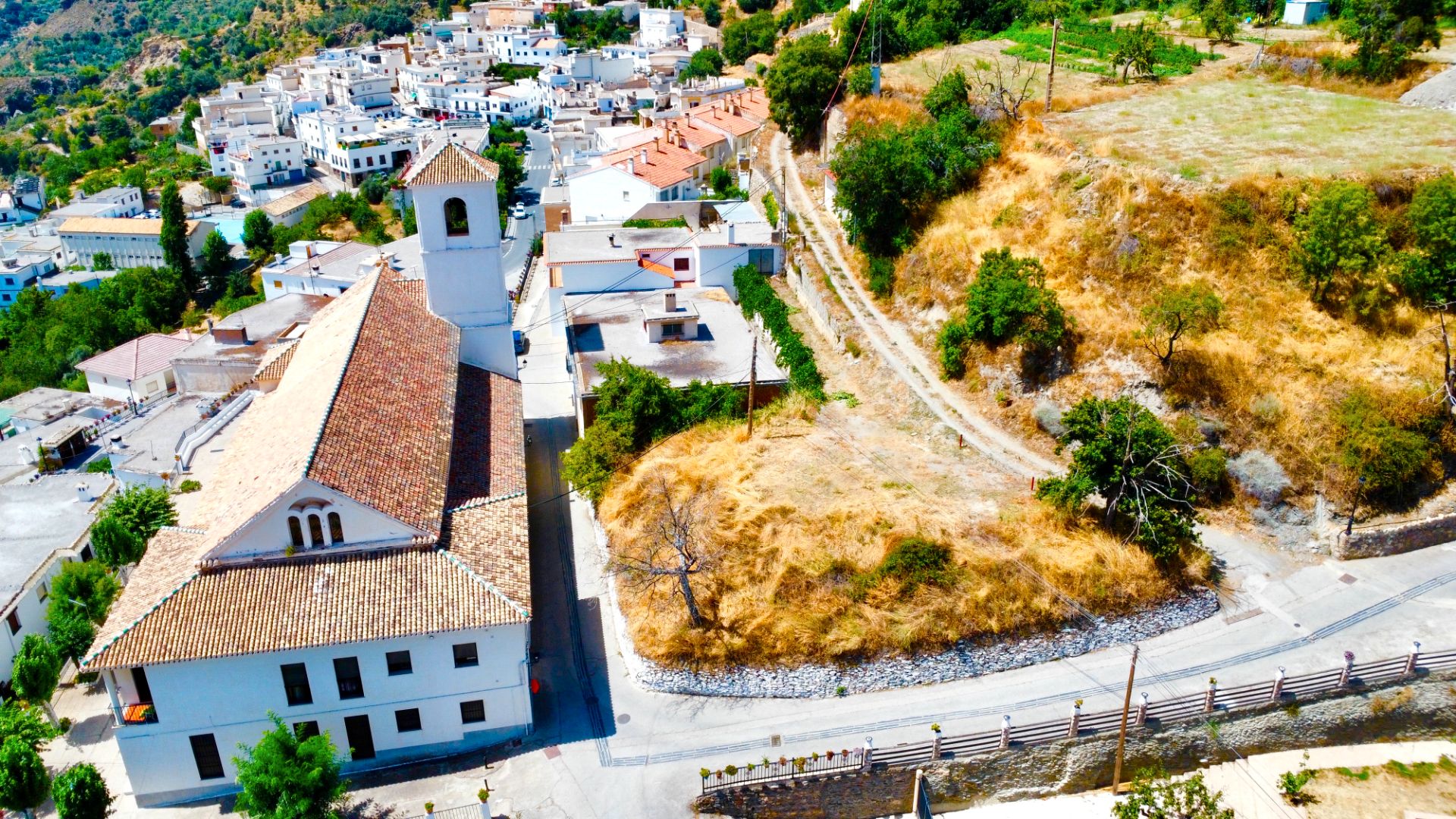 Vista exterior de Residencial en venda en Alpujarra de la Sierra