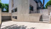 Exterior view of Single-family semi-detached for sale in Majadahonda  with Air Conditioner, Heating and Private garden