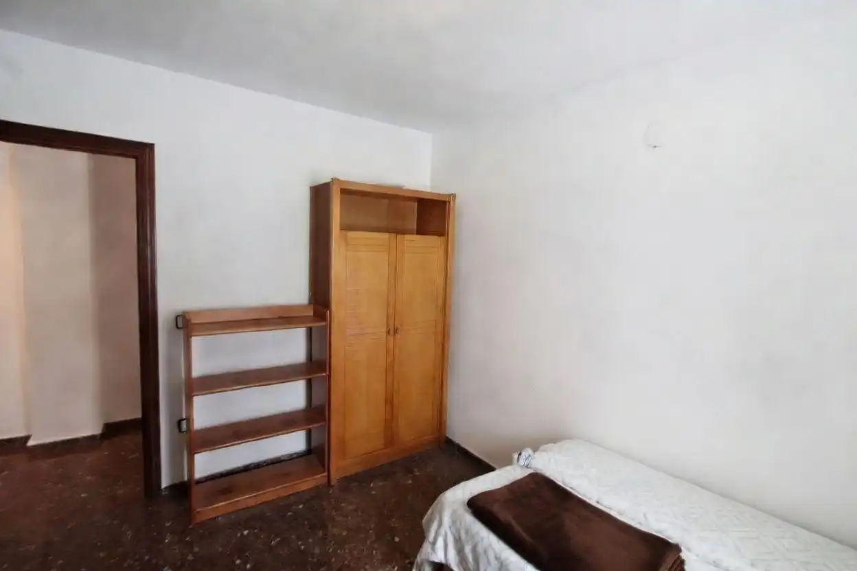 Habitación de Piso en venta en Paterna con Terraza y Balcón