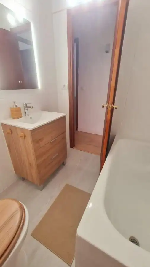 Bathroom of Flat for rent in Castellón de la Plana / Castelló de la Plana  with Terrace and Balcony