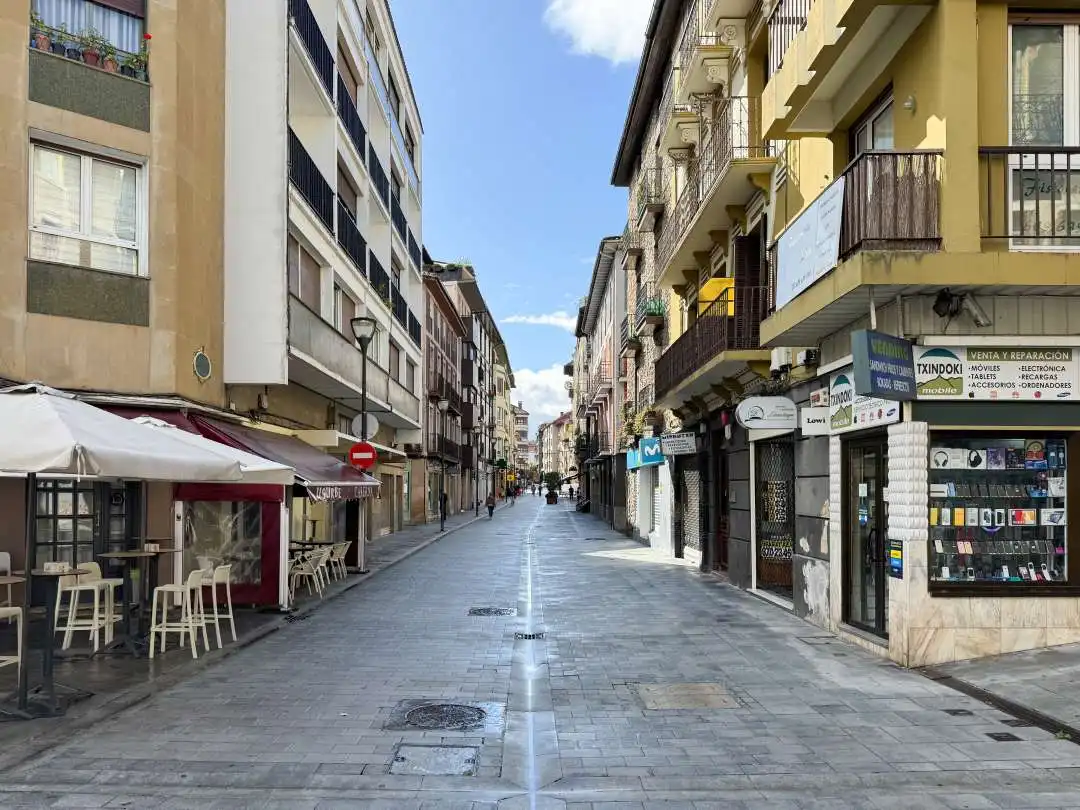 Locale commerciale in affitto a Beasain, imagen 2