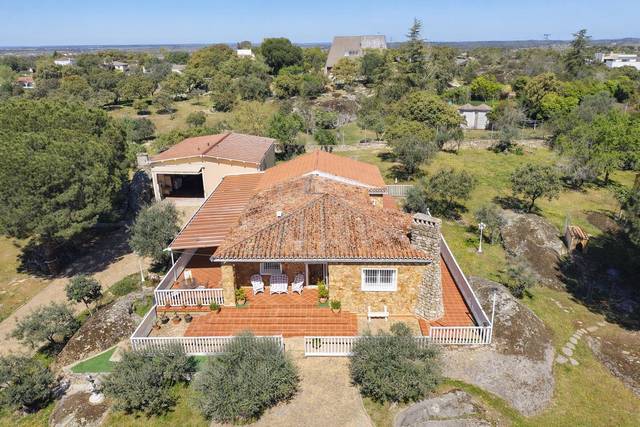 Casa-chalet en Venta en Malpartida de Cáceres