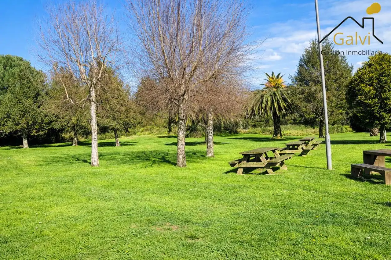 Jardín de Planta baja en venta en Mugardos con Calefacción