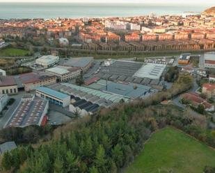 Vista exterior de Nau industrial en venda en Zarautz