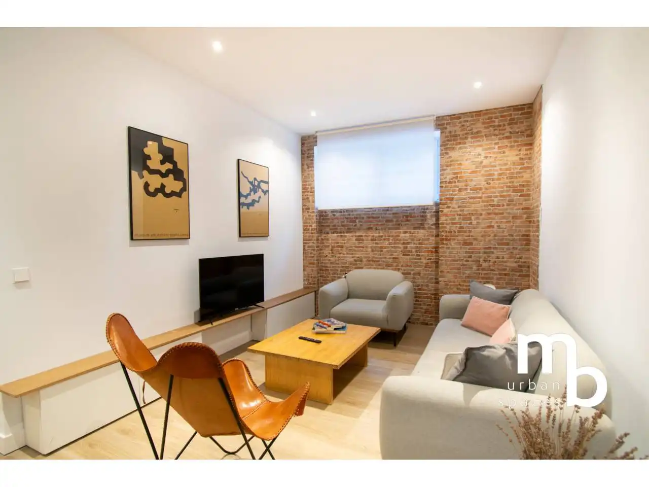 Sala de estar de Apartamento de alquiler en Madrid con Aire acondicionado, Calefacción y Amueblado