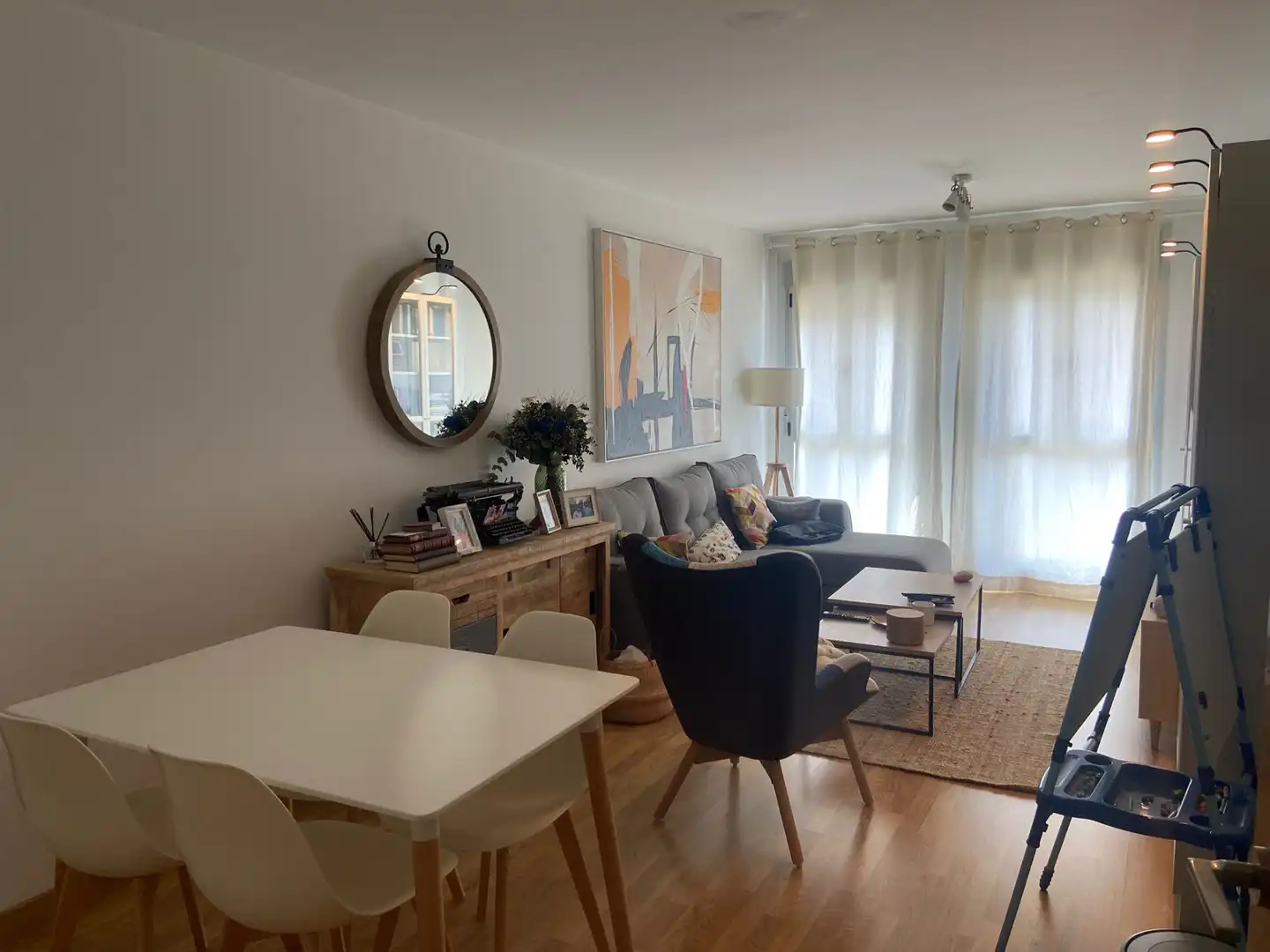 Sala d'estar de Apartament en venda en Viveiro amb Calefacció, Traster i Moblat