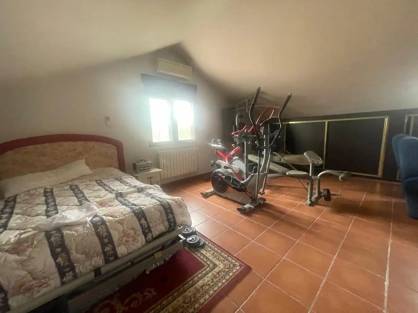 Casa adosada en venta en Hontanares de Eresma
