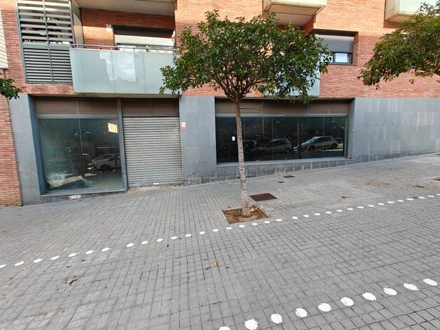 Local comercial en Alquiler en Carrer de Milà i Fontanals, 8 en Centre - Nucli Antic