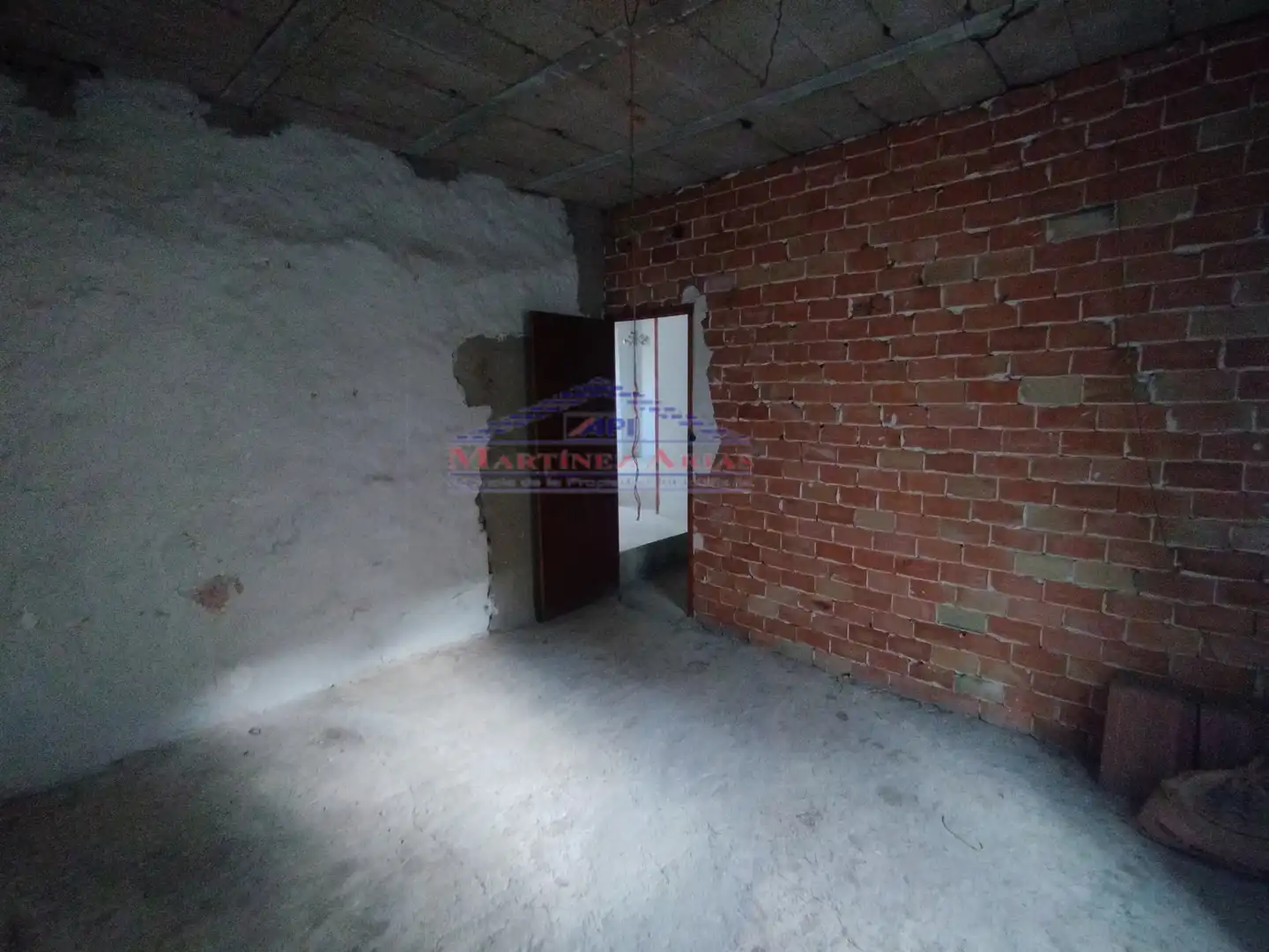 Casa adosada en venta en Navas de San Juan con Terraza, Trastero y Balcón